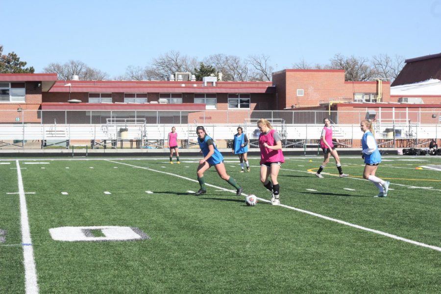 Girls soccer kicks off the season